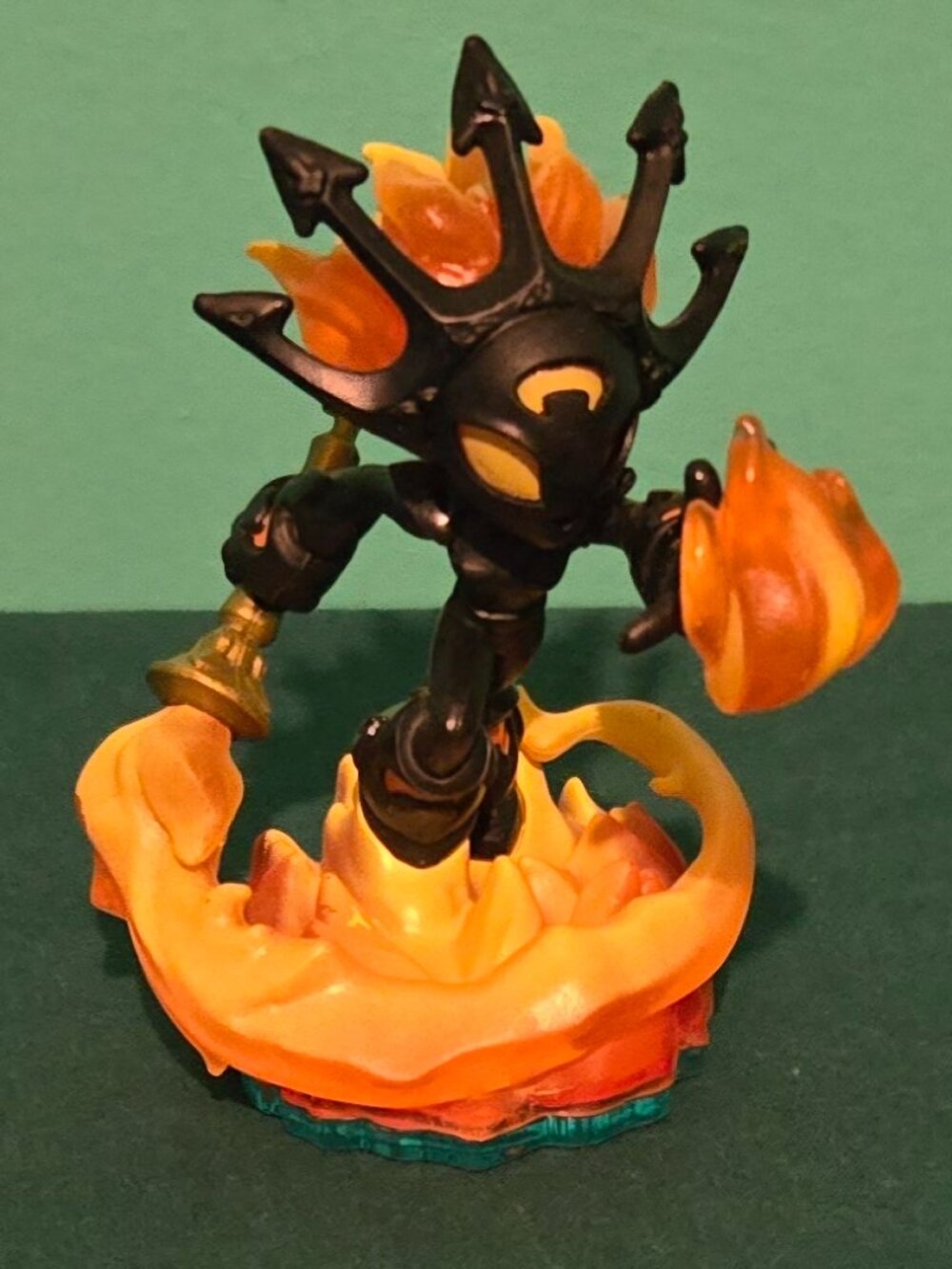 Activision 2013 Skylanders Swap Force Smolderdash Figure